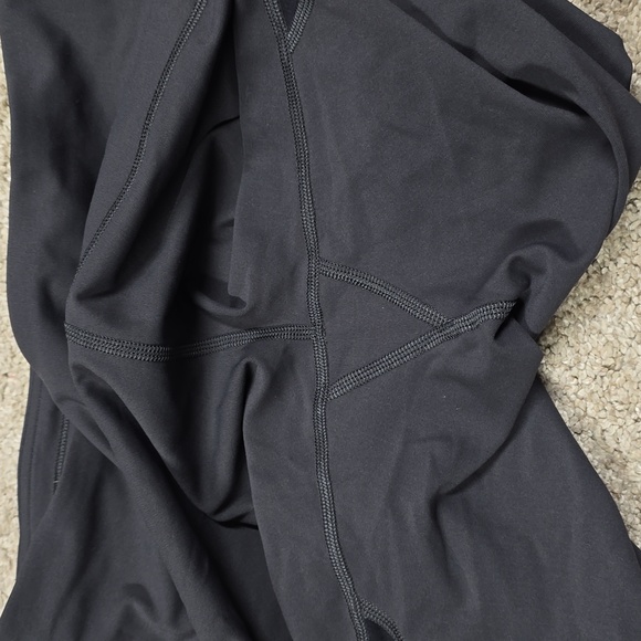 Lululemon Crop Leggings size 8 - Picture 4 of 7